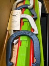 Vintage champ horseshoe set like new