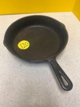 vintage cast iron skillet with smoke rins NO. 7