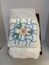 Large Chenille bedspread and pillow