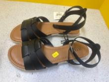 New size 7.5 ANA shoes