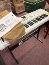 VANGOA keyboard piano with cord