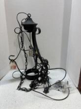 Metal light fixture, Crate, positioning straps