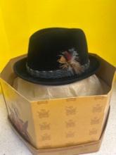 vintage Halle brook 7.25 mens felt hat with original hat box