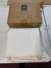 New Pacific home fashion king-size white woven blanket