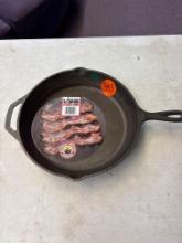 Cast iron Lodge skillet, New