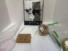 plastic boxes, mobile phone stand, Angel wings