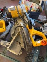 Dewalt 12 inch double bevel compound miter saw