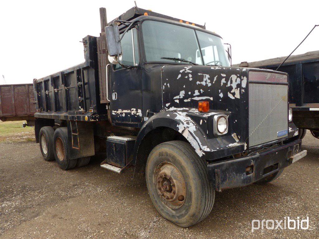 1991 WHGM WCS T/A DUMP TRUCK;