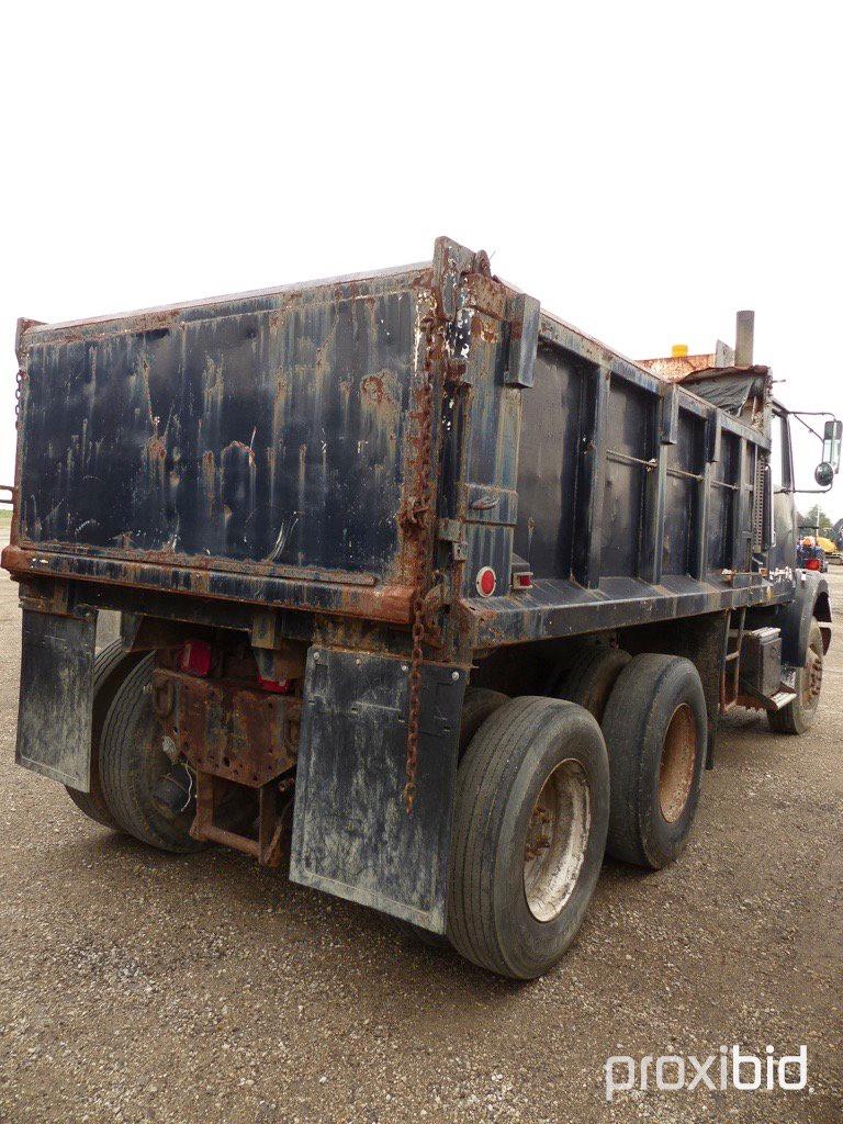 1991 WHGM WCS T/A DUMP TRUCK;