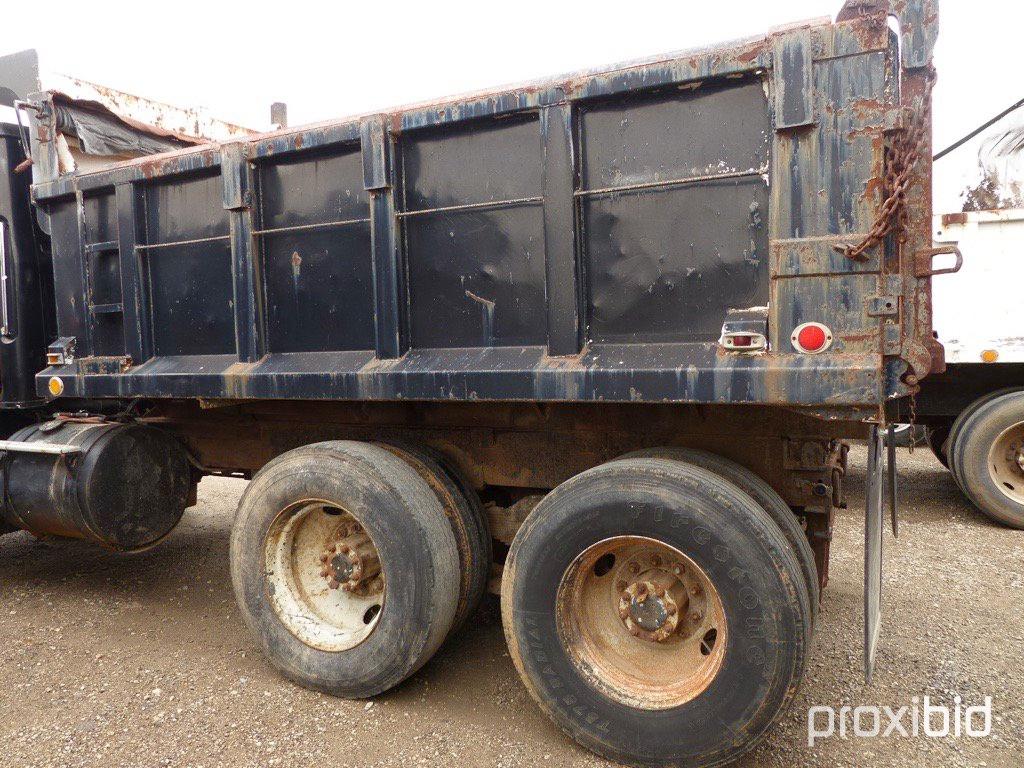 1991 WHGM WCS T/A DUMP TRUCK;