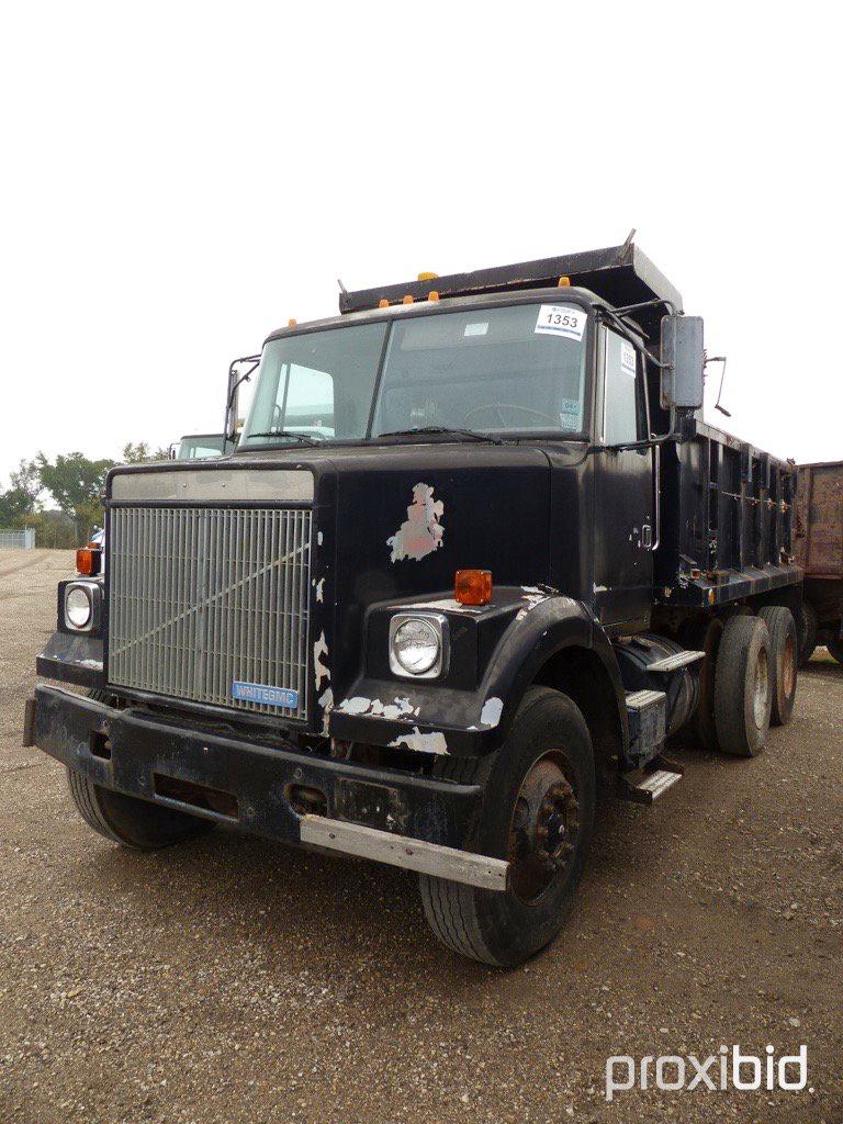 1991 WHGM WCS T/A DUMP TRUCK;
