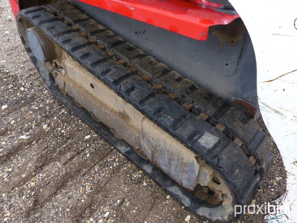 TAKEUCHI TL26 SKID STEER;
