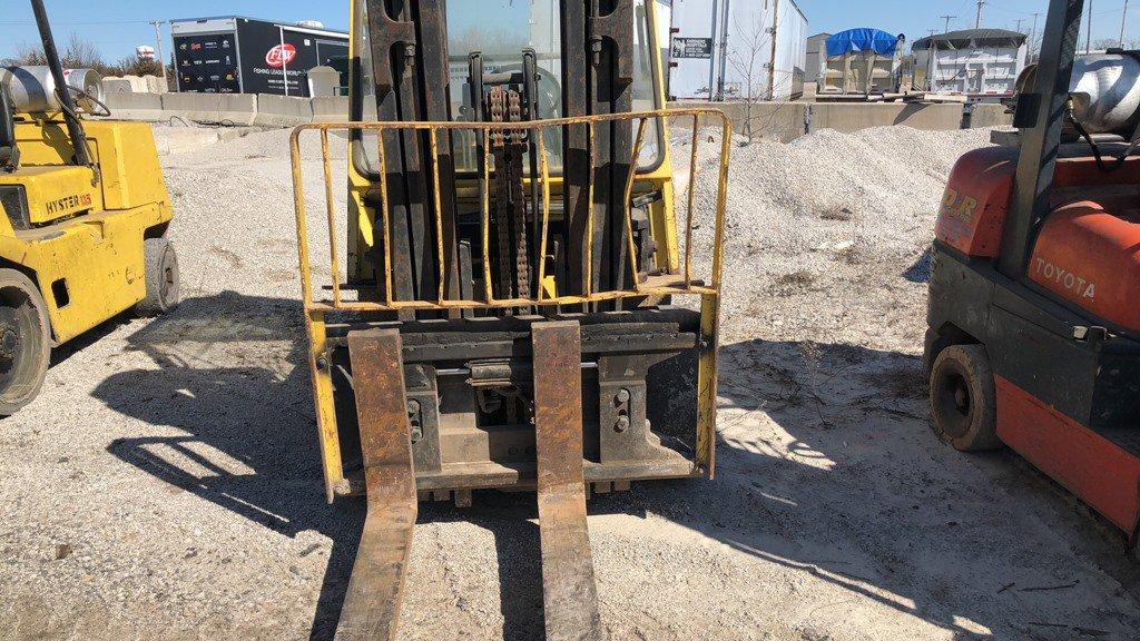 1998 HYSTER H80XM FORKLIFT;