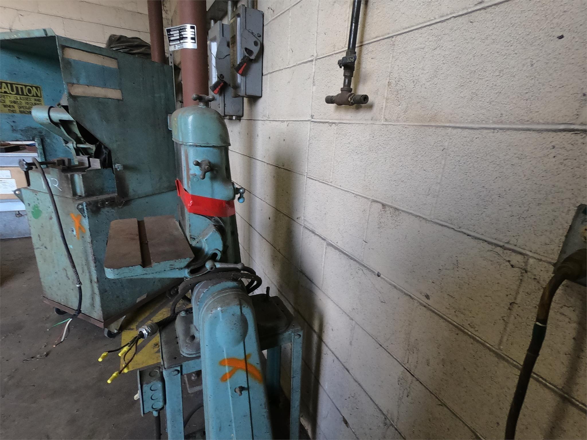 ROCKWELL DELTA BELT SANDER