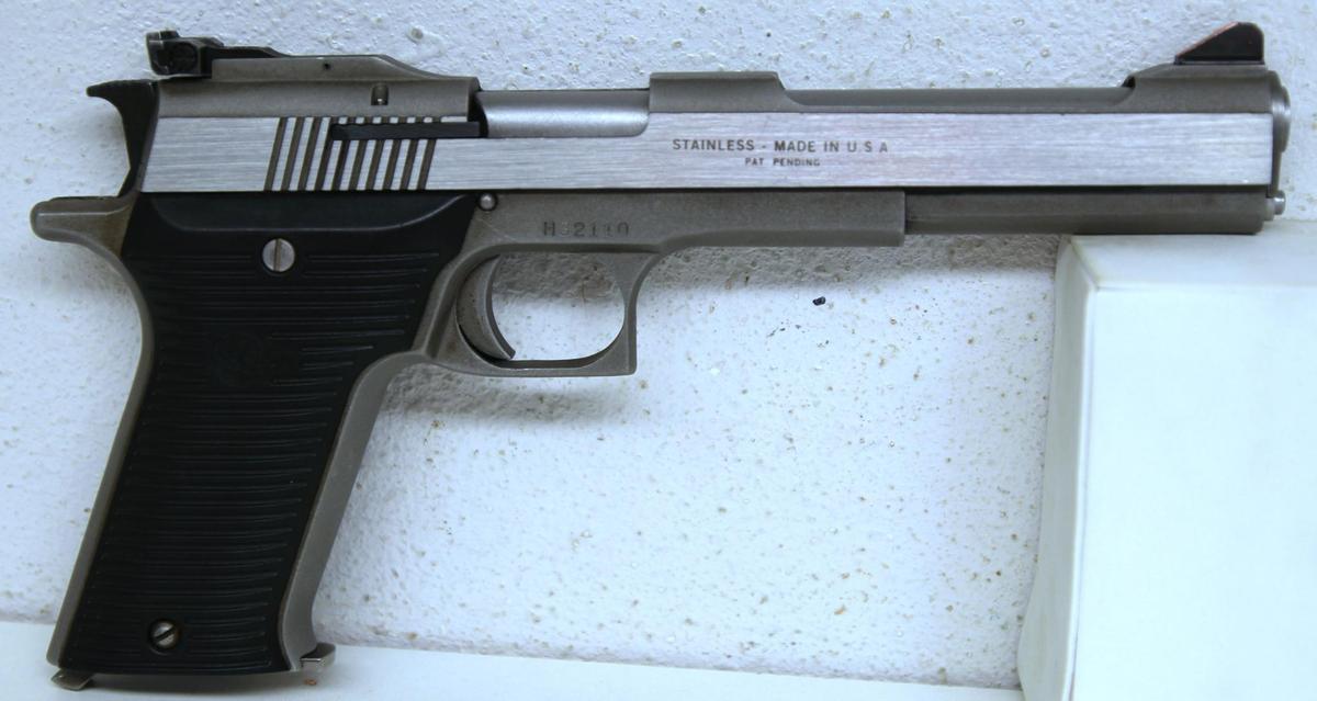 AMT AutoMag II .22 Mag. Semi-Auto Pistol w/Clip & Hard Case SN#H32110
