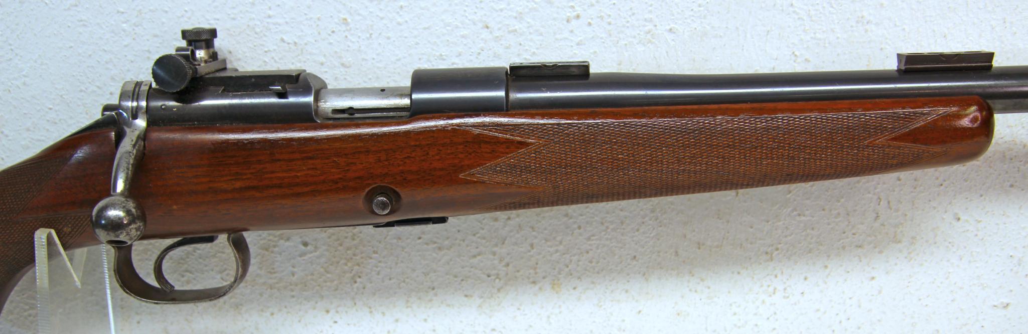 Winchester Model 52 Deluxe .22 LR Bolt Action Rifle... Lyman Peep Sight... SN#22791...