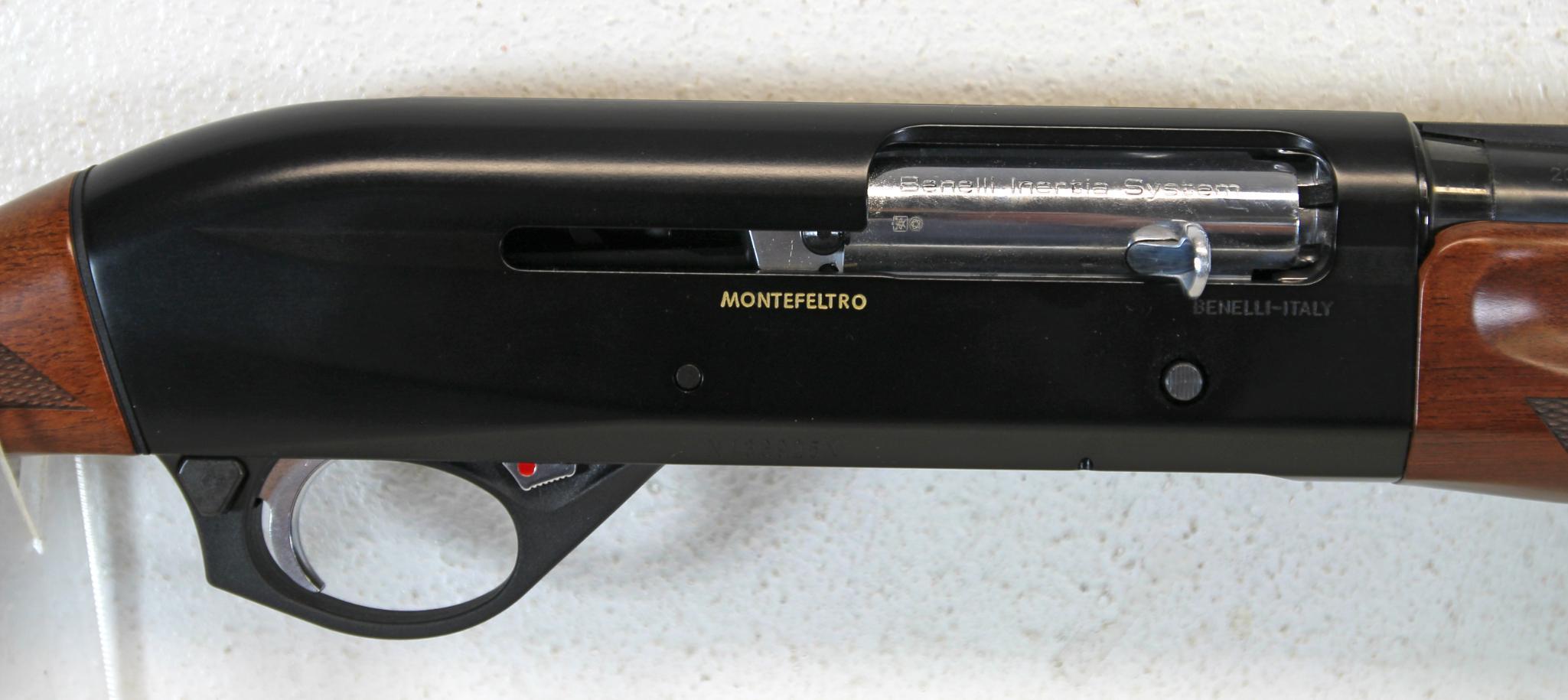 Benelli Montefeltro 20 Ga. Semi-Auto Shotgun in Original Box Lightly Used... 26" VR Barrel... 3"