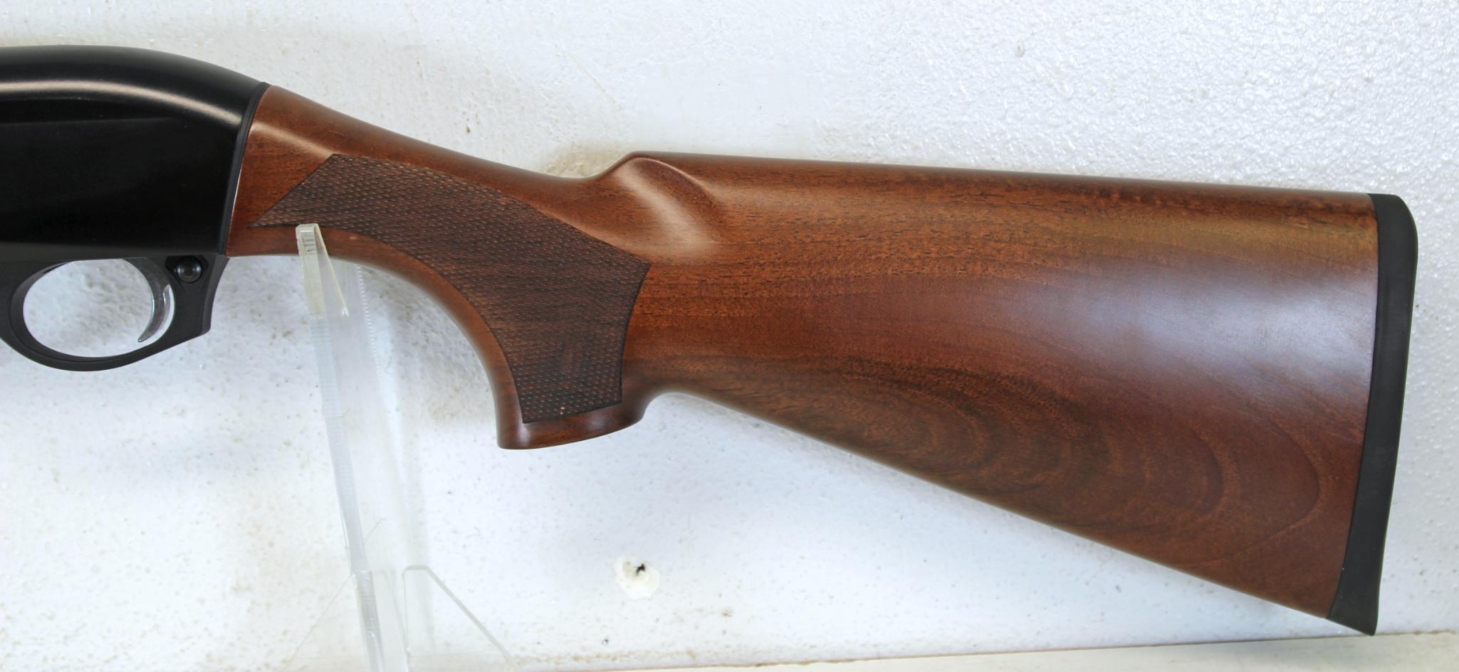 Benelli Montefeltro 20 Ga. Semi-Auto Shotgun in Original Box Lightly Used... 26" VR Barrel... 3"