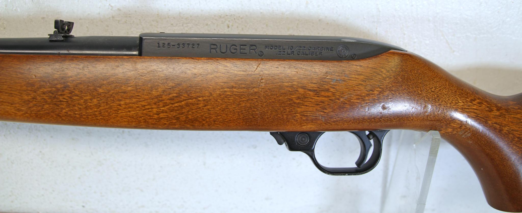 Ruger Model 10/22 Carbine .22 LR Semi-Auto Rifle Missing Clip... SN#125-33727...