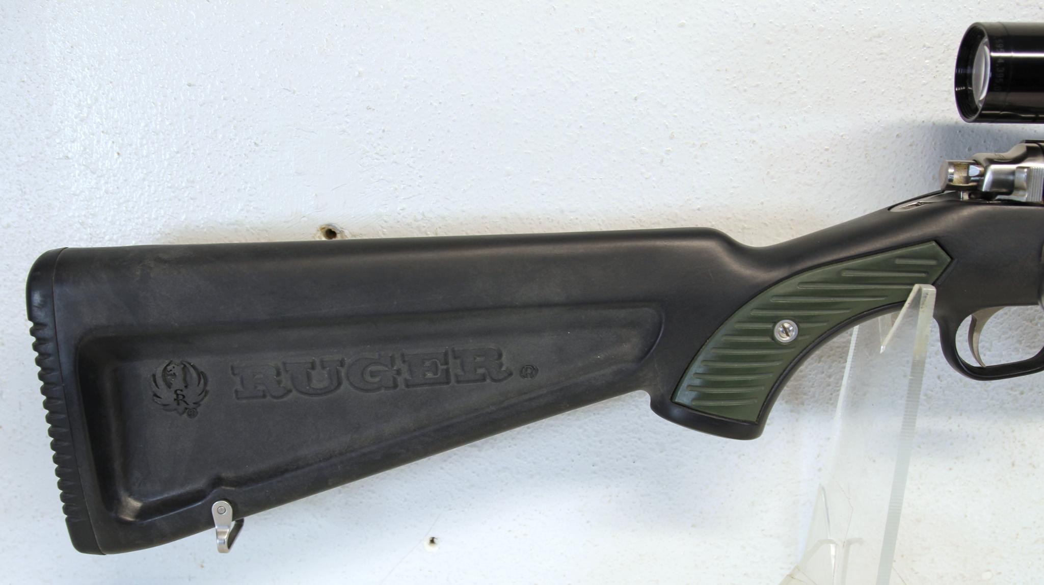 Ruger Model 77/22 .22 LR Paddlestock Bolt Action Rifle w/Leupold 4X RS Special Scope Original Box...