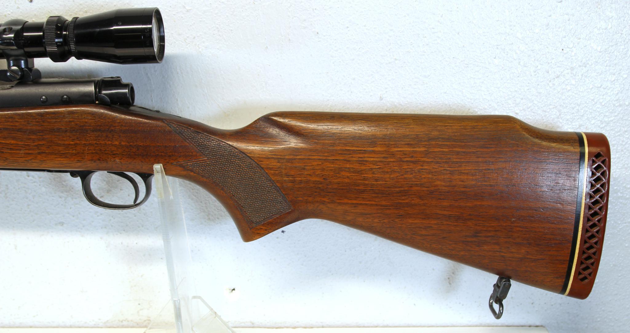 Winchester Pre-64 Model 70 .300 Win Mag Bolt Action Rifle w/Leupold 2x7 Vari-XII Scope Chckered