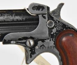 Davis Industries DM-22 Magnum Derringer Pistol