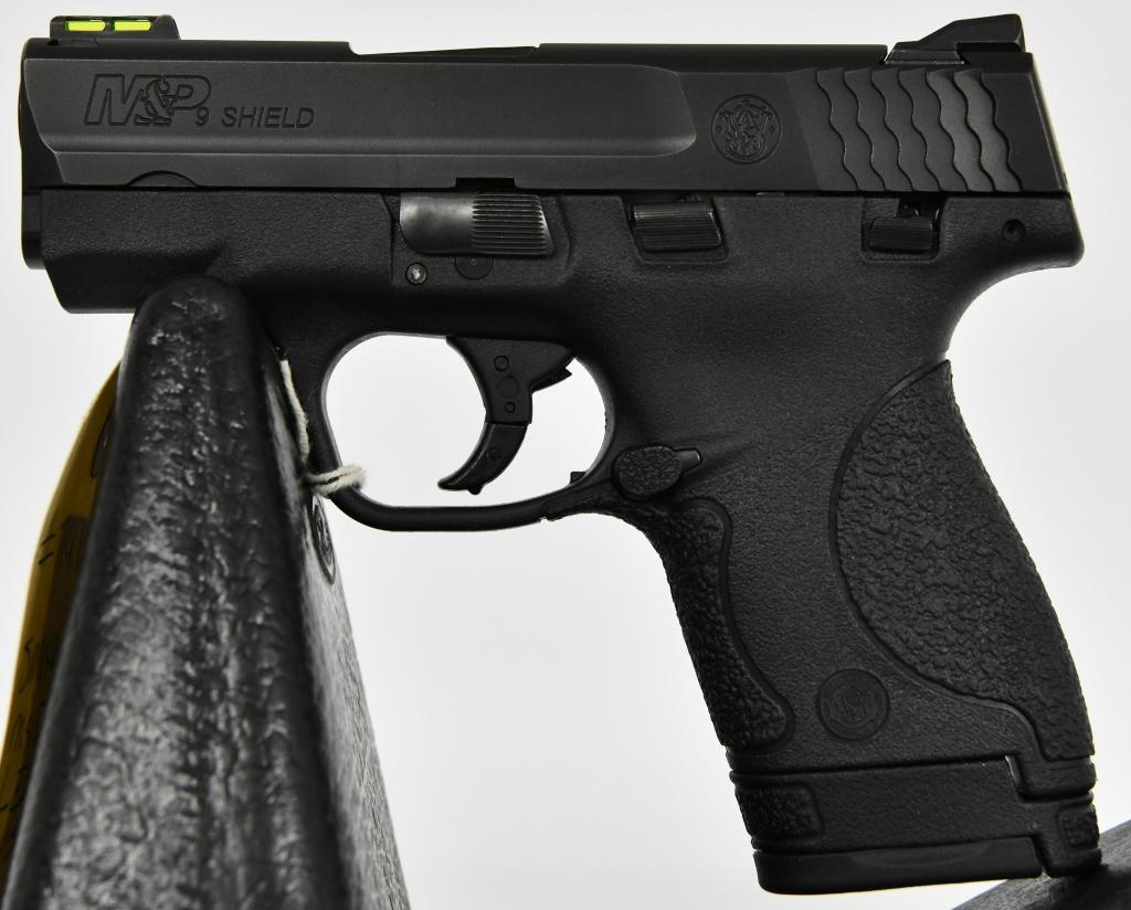 Smith & Wesson M&P Shield 9 Semi Auto Pistol