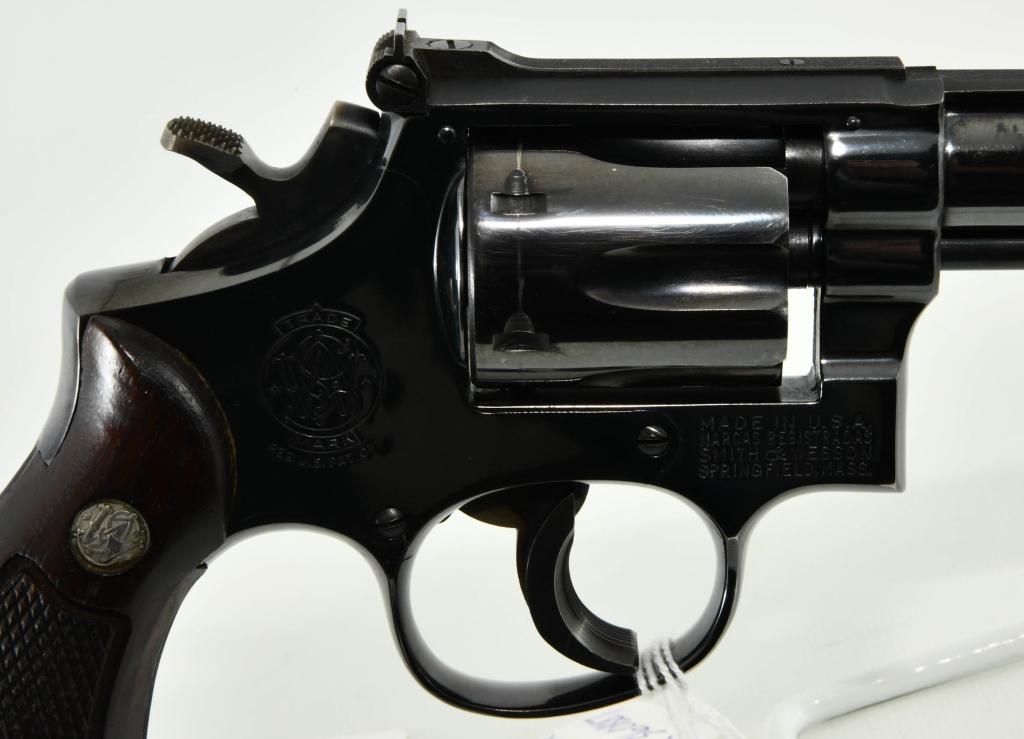 Smith & Wesson Model 48 K-22 Masterpiece Revolver