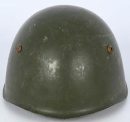 Italian Steel Helmet M33/47 appears first model