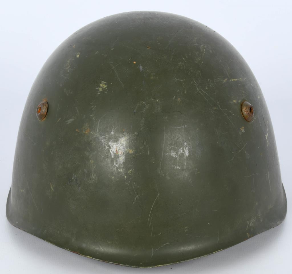 Italian Steel Helmet M33/47 appears first model
