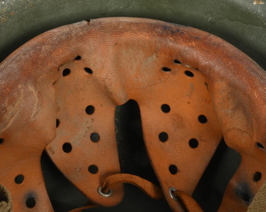 Italian Steel Helmet M33/47 appears first model