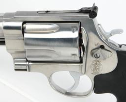 Smith & Wesson Model 460 XVR Stainless .460 S&W
