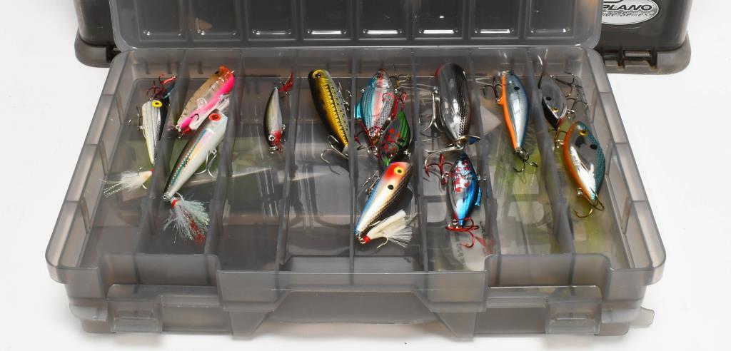 Plano Guide Series 777 Fishing Tackle box & Access