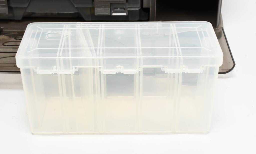 Plano Guide Series 777 Fishing Tackle box & Access