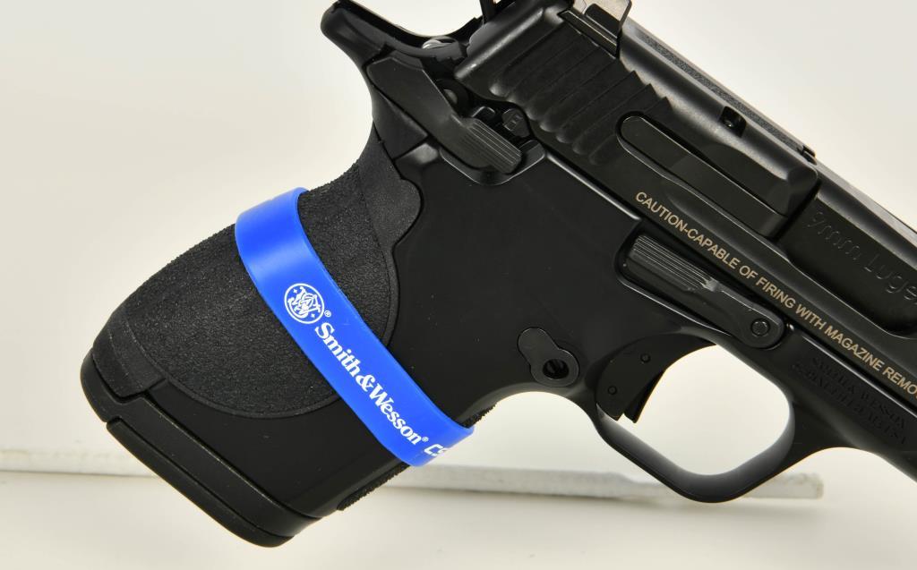 Smith & Wesson CSX Range Bundle 9x19mm Pistol