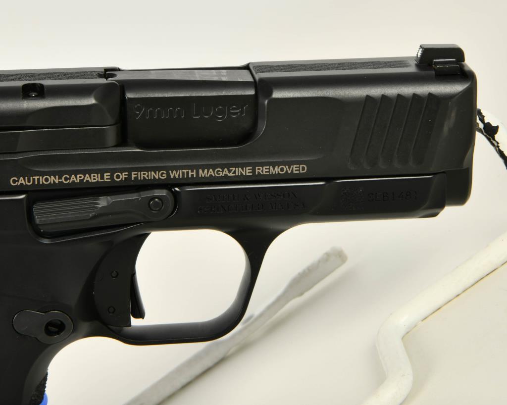 Smith & Wesson CSX Range Bundle 9x19mm Pistol