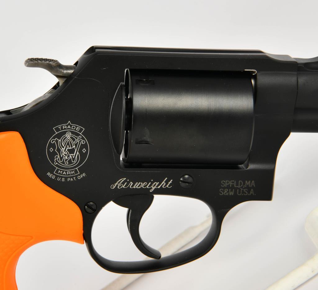 Smith & Wesson 360 Survival Kit .357 Mag Revolver