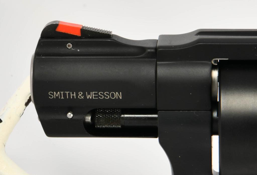 Smith & Wesson 360 Survival Kit .357 Mag Revolver