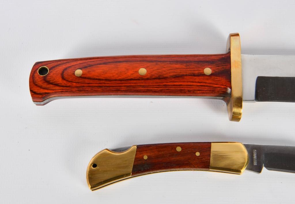 Set Of 2 New Collector Winchester Knives