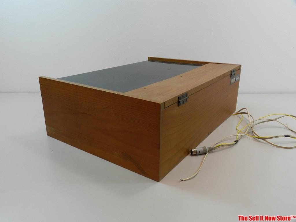 Goldring Lenco GL 75 Turntable in Dynatron Wood Case