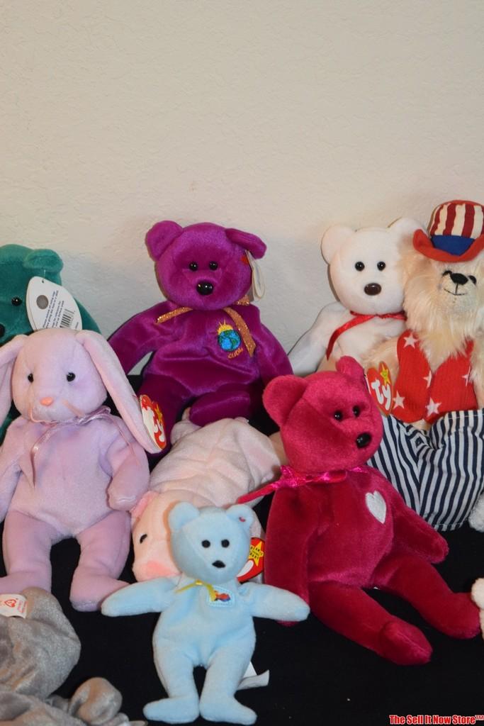 Various TY Beanie Babies, some scarce and early, see photos