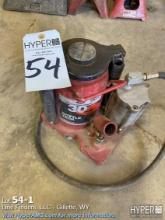 AFF 30-Ton pneumatic bottle jack