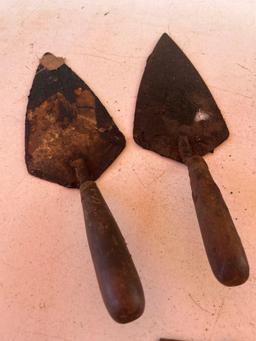 Trowels/ Tow Bar/ Screwdriver/Etc