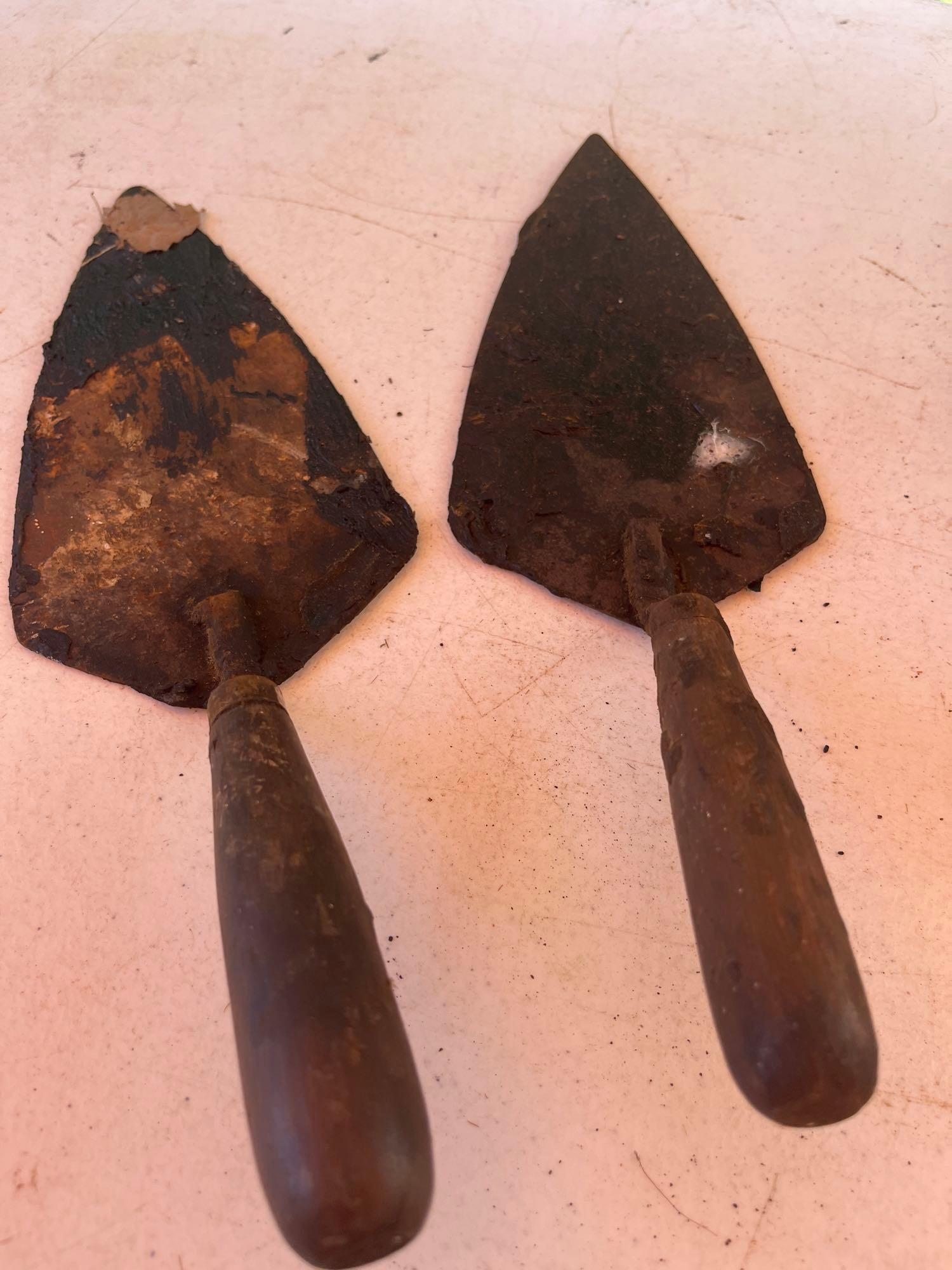 Trowels/ Tow Bar/ Screwdriver/Etc