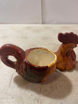 2 Roaster Creamer and Sugar Set / 1 Shoe Figurine
