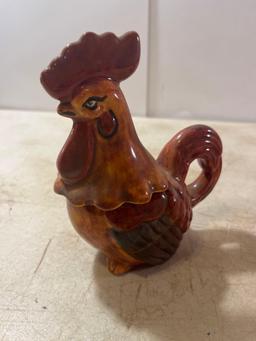 2 Roaster Creamer and Sugar Set / 1 Shoe Figurine