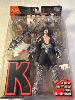 2 Kiss Ultra Action Figures Gene Simmons / Paul Stanley In Box