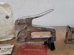 2 Staple Guns