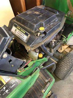 John Deere LX 178 Lawn Tractor