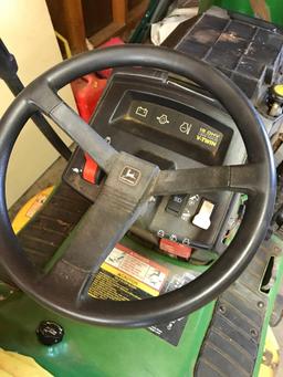 John Deere LX 178 Lawn Tractor
